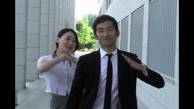 직장인들도 학생들도 <br/>  피곤을 잊는게 필요해