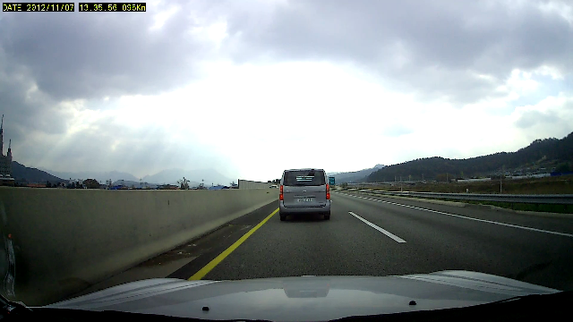 운전하면서 가끔 스트레스 받는 상황.jpg | 인스티즈