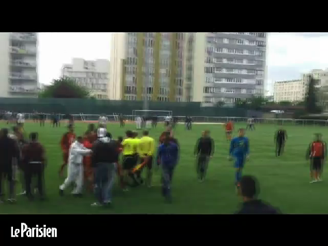 미국 동네 축구대회에서 싸움 장면