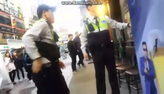 페북 스타로 떠오른 안산 여자