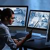 감시 카메라에 "대역 영상"을 보내는 사이버 공격의 위협
