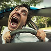 운전 중 절반의 사람들이 "과도한 각성"이라는 스트레스 반응을 일으킨다