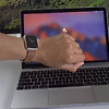 Apple Watch로 로그인되는 것은 2013년 이후 MacBook부터