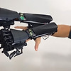 기본 인간에서 확장형 인간으로 진화시키는 첫 착용형 로봇 장치