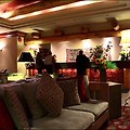 [캐나다 밴프] 메인 도로에 있는 숙소, 카리부 롯지(Caribou Lodge)