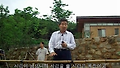 두 손으로 술 따르시는 노무현대통령-정보화시대에 관한 강연