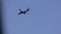 운항중 여객기 앞에 UFO 발견