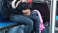 싸우면서 애 내팽개치는 엄마