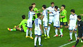 이동국 밀어 넘어뜨리는 이종성