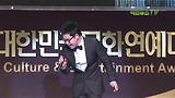 김연우, "데뷔 16년만에 처음 상 받아 얼떨떨"