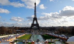 에펠탑에 올라 둘러보는 파리 시가지의 풍경