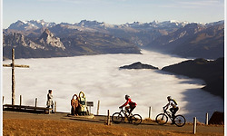스위스 리기산(Mount Rigi) 정상에서 내려다 보는 환상적인 구름바다
