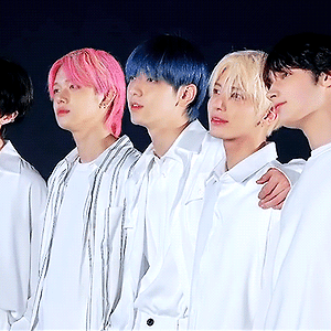 [EPISODE] TXT (투모로우바이투게더) '5시 53분의 하늘에서 발견한 너와 나' MV shooting sketch