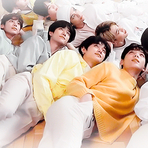 [EPISODE] Behind the Scenes of Big Hit's Group Photo!