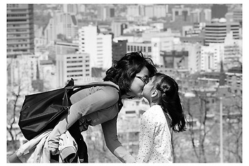 Kiss in the City