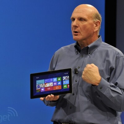 마이크로소프트 윈도우8/RT 태블릿 Surface로 아이패드와 대결