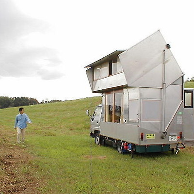 Camping Car (2층이 자동으로 생기는..)