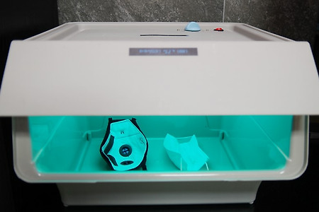 36리터 다이소 수납박스로 마스크 및 전천후 살균을 위한 UV-C 자외선 살균기 자작
