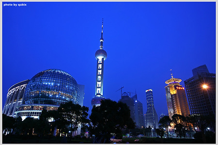 [중국여행/상하이] 상하이 신세기의 상징 `푸동지구`의 야경
