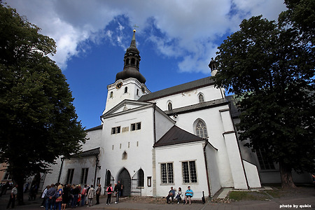 [에스토니아 탈린 여행] 귀족과 길드들의 화려한 문장을 볼 수 있는 돔 교회(Dome Church)