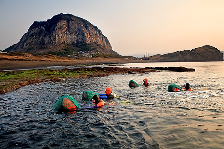 산방산과해녀