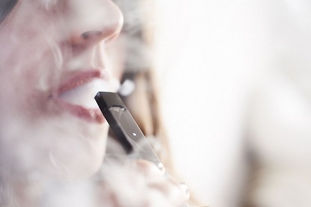 쥴 전자담배.. 식약처 성분분석 착수