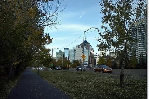 [Alberta/Calgary] Bow River Pathway - 10th Street to Edworthy Park