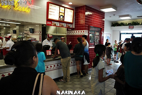 [California/Vista] Southern California Family Vacation Day 3 - In-N-Out Burger