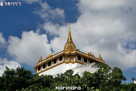 [Bangkok/Khaosan] 2017 Family Trip, Day 9 - Niras Bankoc Cultural Hostel & Wat Sraket (Golden Mount)
