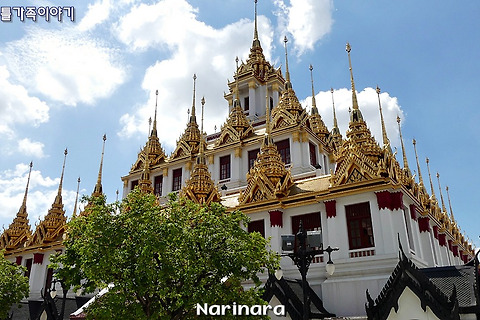 [Bangkok/Khaosan] 2017 Family Trip, Day 9 - Democracy Monument & Wat Ratchanatda