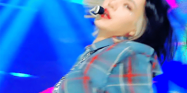 201026 인기가요 Lovesick Girls 블랙핑크 리사 움짤