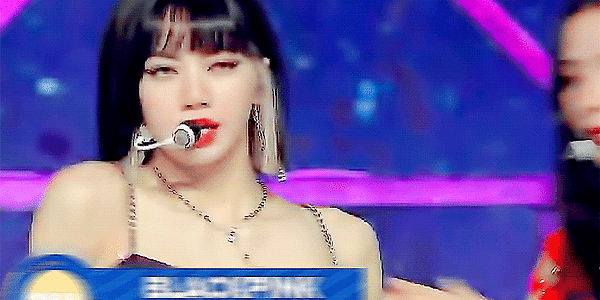 201021 블랙핑크 'Lovesick Girls' GMA 리사 움짤