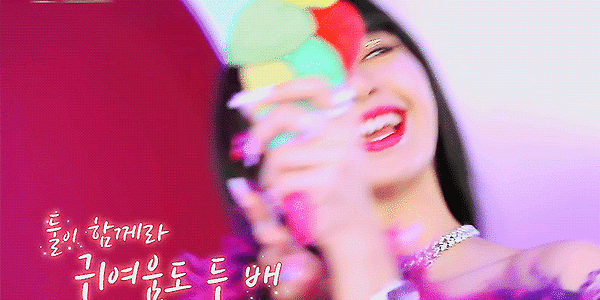 24/365 with BLACKPINK EP.10 리사 움짤