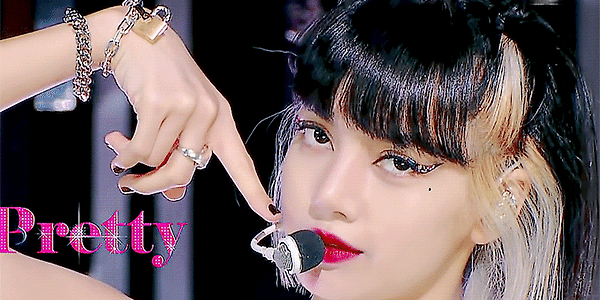 201011 인기가요 Pretty Savage+Lovesick Girls 리사 움짤