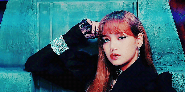 블랙핑크 '뚜두뚜두' M/V 리사 움짤