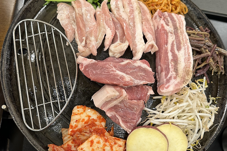 종각 고기 구워주는 솥뚜껑 삼겹살 맛집, <조선부뚜막> 솔직 후기