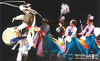 한국 전통 춤의 특성(2004, 고3, 4월)