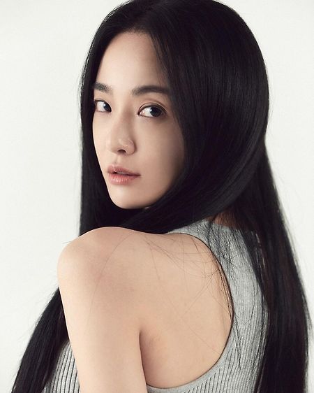 배우 이주연 'C-JeS Ent' 새 프로필 사진