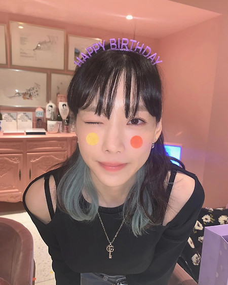 소녀시대 탱구 태연 생일기념 인스타그램 사진 업데이트