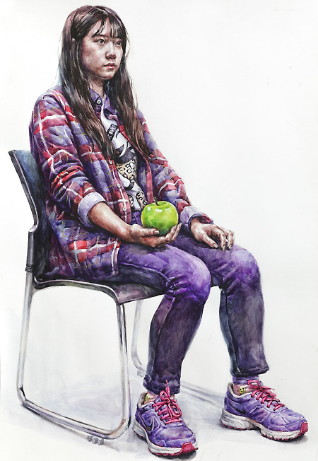 [인물·인체수채화 / 학생작] 체크무늬 셔츠, 청바지를 입고 사과를 든 여성