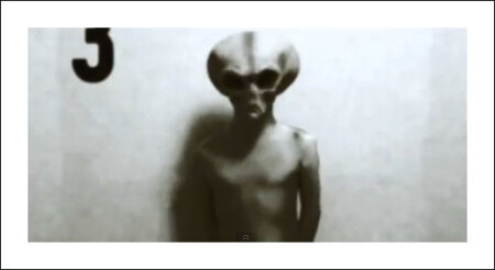 생포된 외계인 영상 바로보기 - 살아있는 '생포된 외계인 동영상' 논란