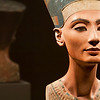 고대 이집트의 수수께끼에 싸인 왕비 네페르티티, 미모에 숨은 정치력