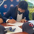 [MLB.com] 대니 데 안드라데 (Danny De Andrade)의 2021년 스카우팅 리포트