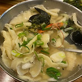[신림맛집] 수제비가 쫀득한, 점심 장사만 하는 얼큰 수제비해물칼국수