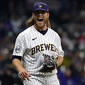 볼넷 없이 40개의 삼진을 기록하고 있는 코빈 번스 (Corbin Burnes)