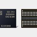 삼성, 업계 첫 12nm급 DDR5 DRAM