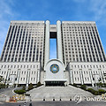 미성년자 집단 성매매 알선 및 성착취물 배포 40대, 징역 12년 실형