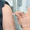 중년 눈수술, 과연 효과적일까? 이젠 안과야간진료로 해답을 찾자!