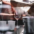 술집 창업의 필수 요소: 멋진 메뉴판 디자인과 최신 트렌드