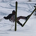 스키 잘 넘어지는 요령 안전하게 스키타는 방법